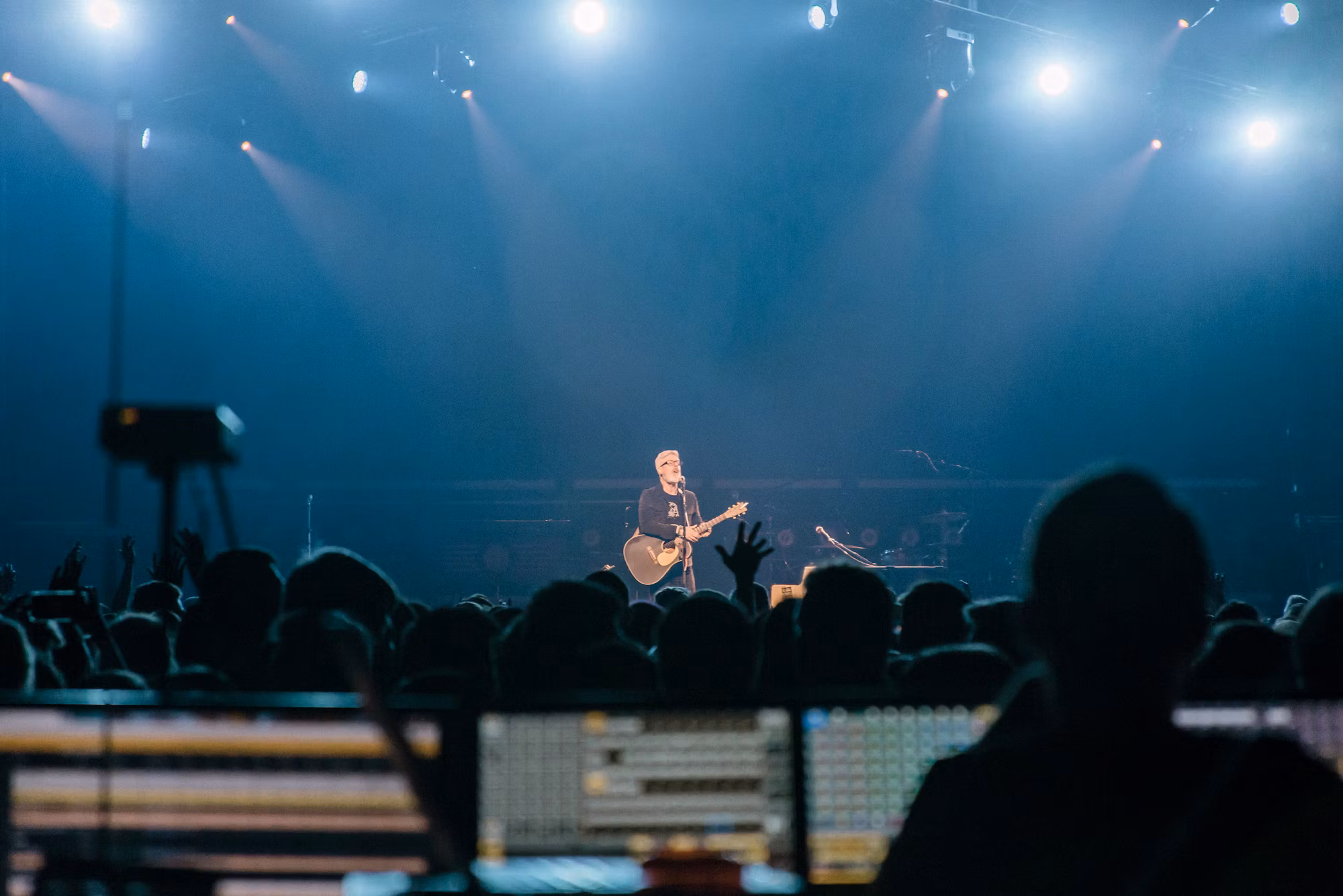 Strings of Innovation: The Evolution of Guitar Music