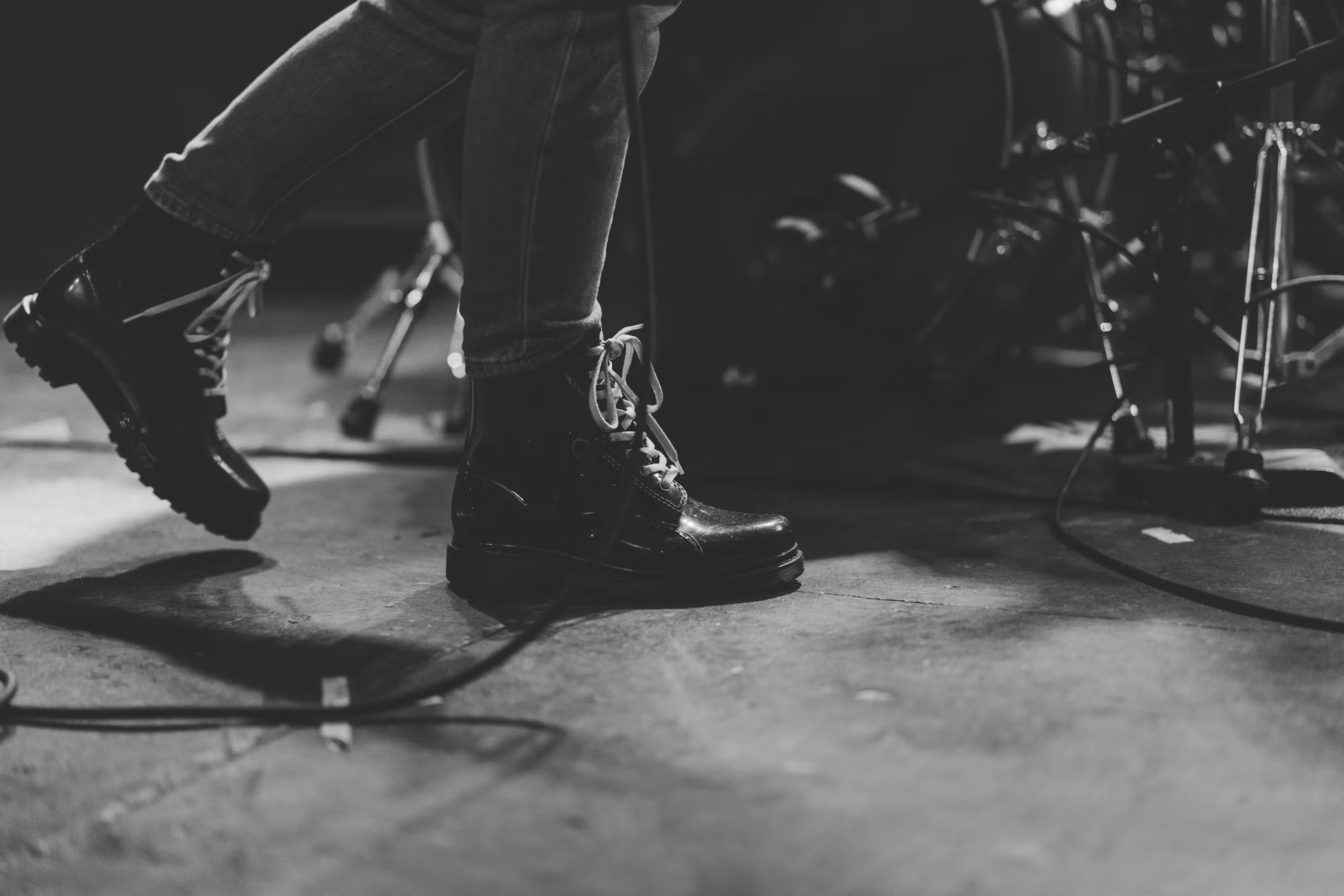 The Enduring Magic of Solo Artist Concerts: A Journey into the Heart of Live Performance